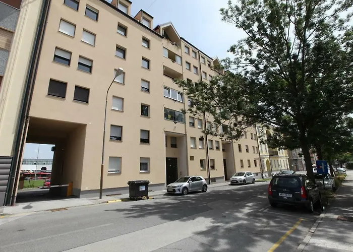 Elegant Central Apt Maribor W/Parking